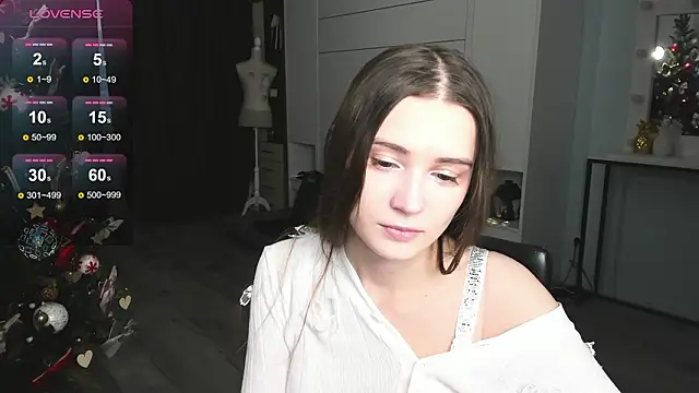 Hana Flo  online show from January 13, 2:43 pm