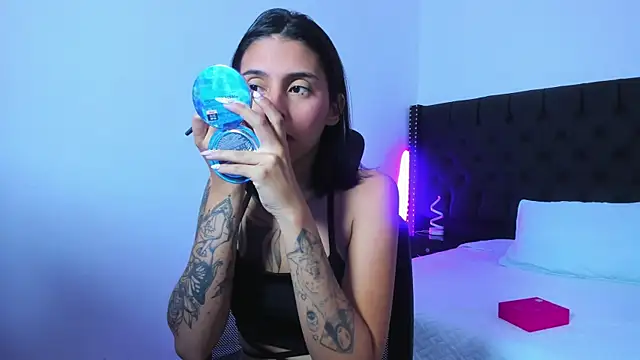 LilithLuxorr online show from December 21, 10:35 pm