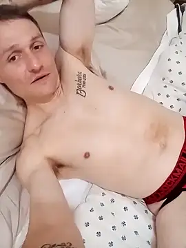 Caliguy36 online show from November 24, 8:33 pm