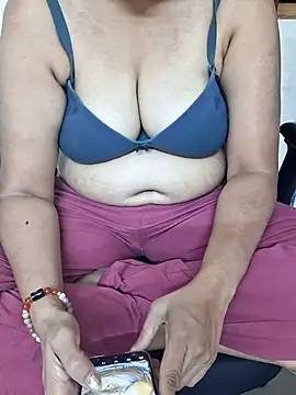 Naughty-Nancy online show from July 13, 9:21 am