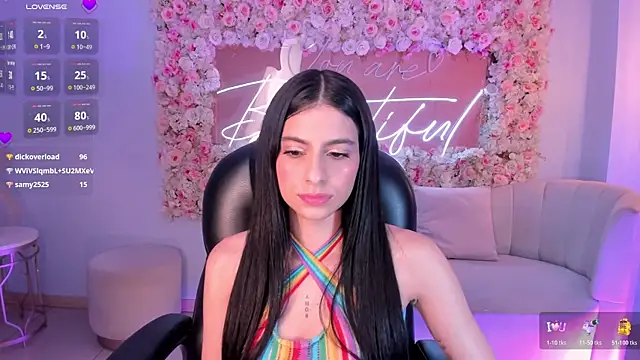 BellaConnorX online show from April 11, 7:45 am