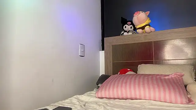 Raven DeVille online show from January 13, 4:29 am