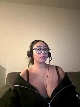 minha baby online show from December 18, 7:13 am