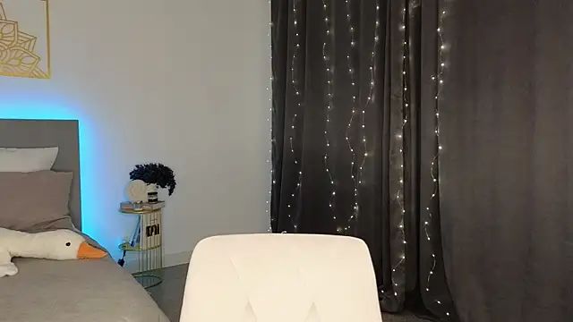 adele armass online show from April 12, 8:55 pm