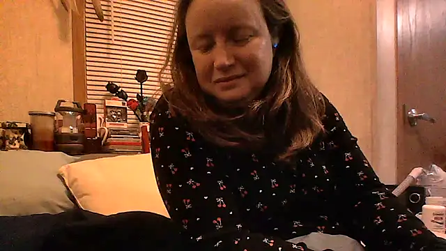 kcandler27 online show from January 7, 7:45 am