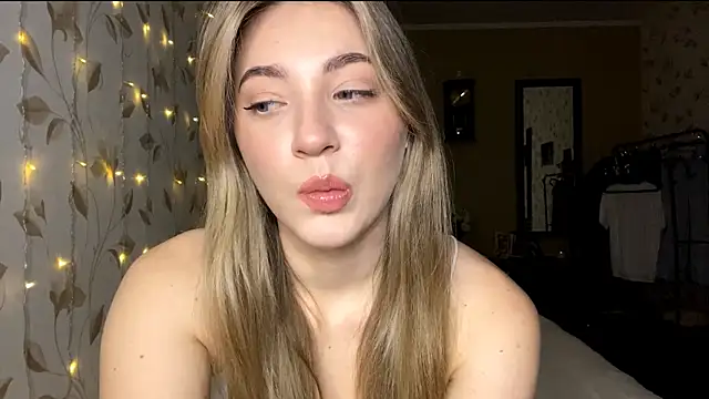 OrethaEredia online show from January 18, 5:09 pm