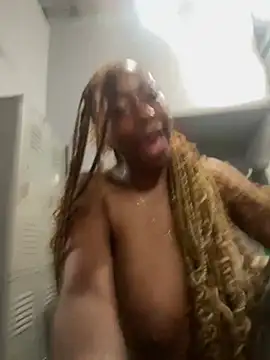 MadameMuse online show from April 15, 9:26 pm