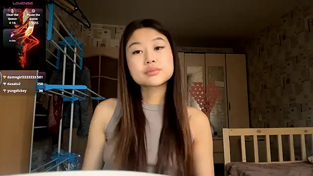 YunDargenio online show from November 2, 10:51 am