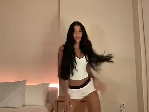 dirianyxisabel online show from November 17, 1:17 am