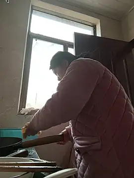 daaqnn online show from January 7, 11:41 pm