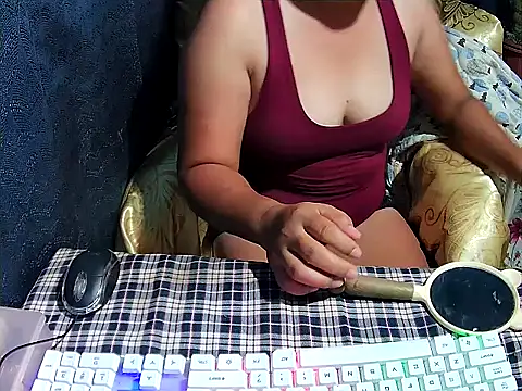 yumi-meya online show from November 11, 9:39 am