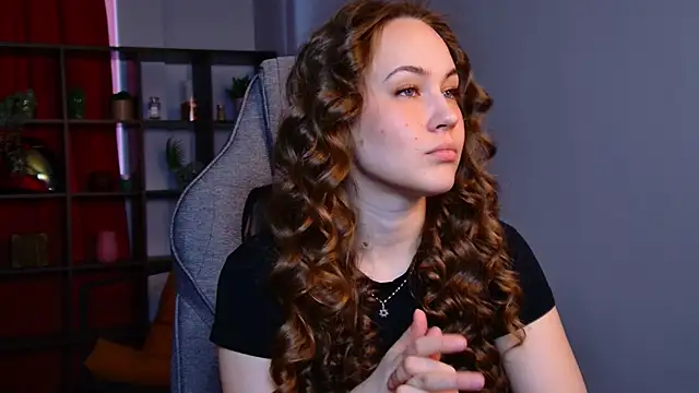 ElinVale online show from April 11, 11:25 am