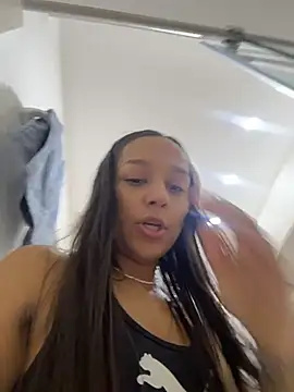 Brunettecollins05 online show from December 3, 6:54 pm