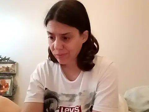 hotnathy69 online show from December 16, 8:20 am