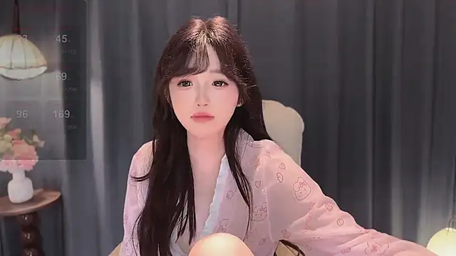 Yaiyigirl online show from April 19, 6:10 pm