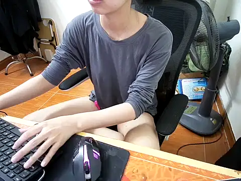 ---Lusi03--- online show from December 2, 12:01 am