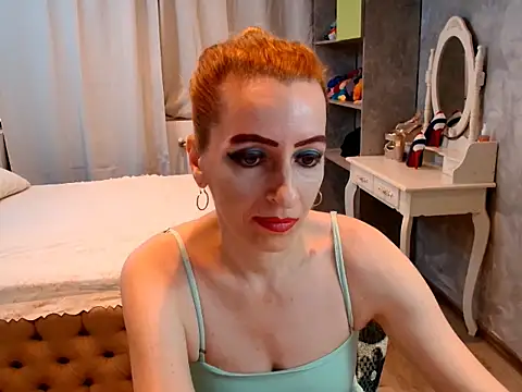 AnneDevrim online show from November 18, 6:58 am