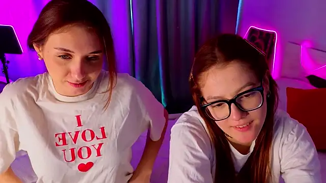 MargaretMorris online show from January 12, 10:53 am