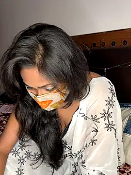 Desiqueen2 online show from November 7, 6:13 pm