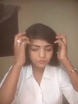 Freakingromance online show from April 7, 2:30 pm