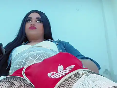 NharaBigCock online show from March 15, 9:06 pm