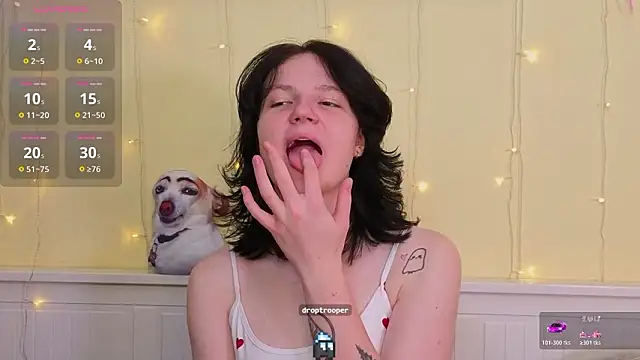 LatinaHuguenin online show from January 14, 7:13 am