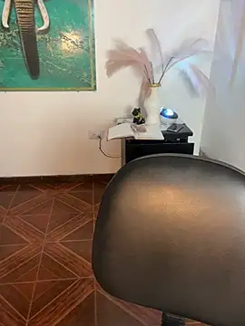 alisaa jhons1 online show from February 4, 10:35 pm