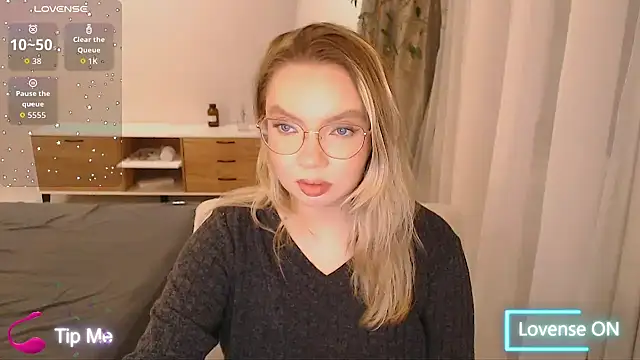 PolinaXXXXJones online show from February 7, 8:02 pm