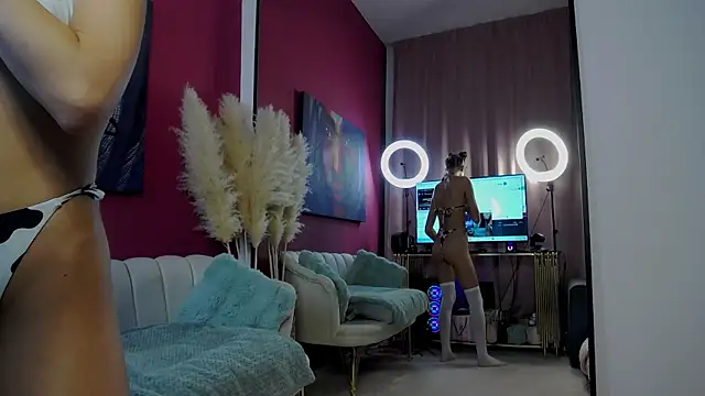  FoxyMia  online show from November 19, 4:23 am