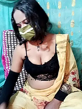 V HOT CUTE online show from November 24, 5:15 pm