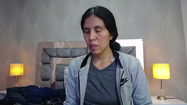 GiselaZivic online show from July 14, 6:56 pm