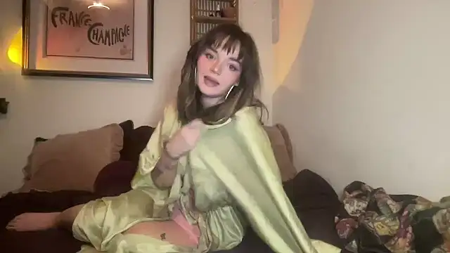 angelgirl98 online show from January 18, 8:27 pm