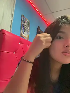 Chiquinquira3 online show from June 20, 4:38 am