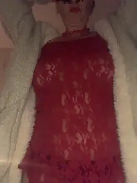 massagistahotbrunette online show from April 12, 7:27 pm