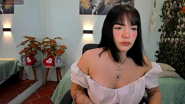 pixie kat online show from November 8, 10:48 pm