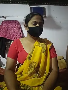 hot-amrutaa online show from November 7, 4:45 pm