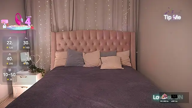 AvaRyder online show from November 17, 1:01 pm