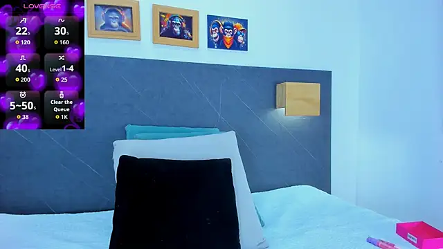 Andhrea Vale online show from April 1, 12:28 pm