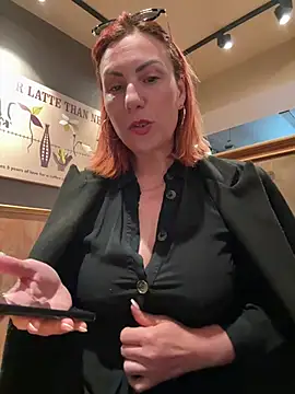 pervimilf online show from March 31, 8:47 am