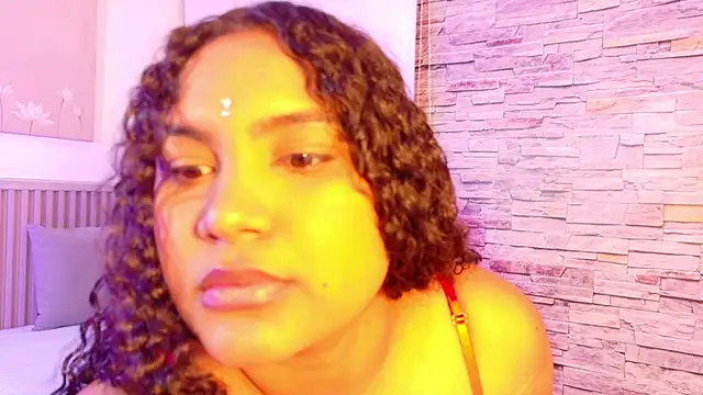 elena wolff online show from November 14, 7:14 pm