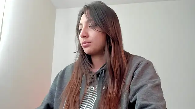 LilyGarcia online show from May 28, 4:27 pm