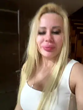 MonnyStef online show from January 15, 2:06 am