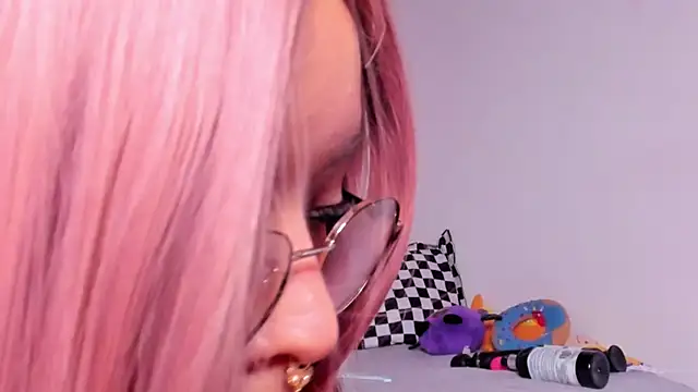 amy  a online show from November 11, 5:14 am