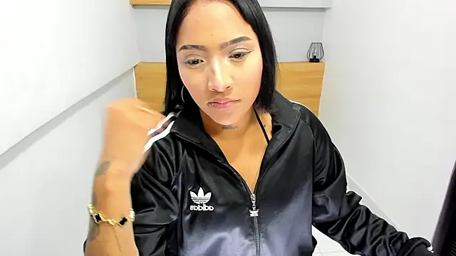 DominikEmber online show from November 8, 6:02 pm