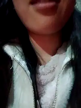 Yumiik2kk online show from January 6, 7:01 am