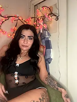 ValayaNoire online show from January 10, 2:22 pm