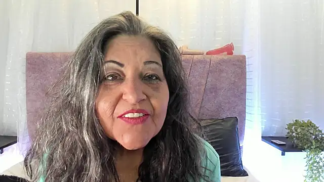 Victoriaa Anderson online show from April 9, 2:44 pm