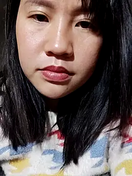 yelow-bee online show from November 29, 11:20 pm