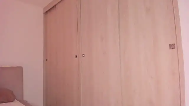 sofilopezcol online show from April 7, 11:51 pm