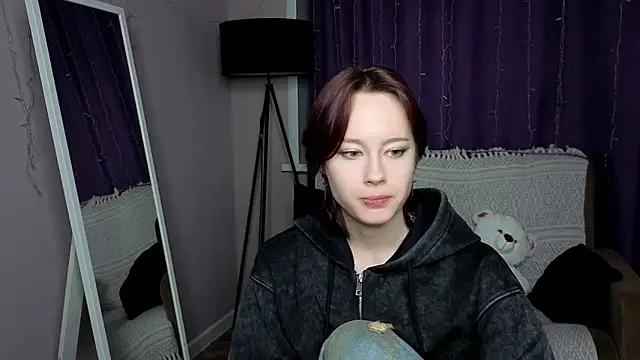 Annie Way online show from February 27, 2:28 pm